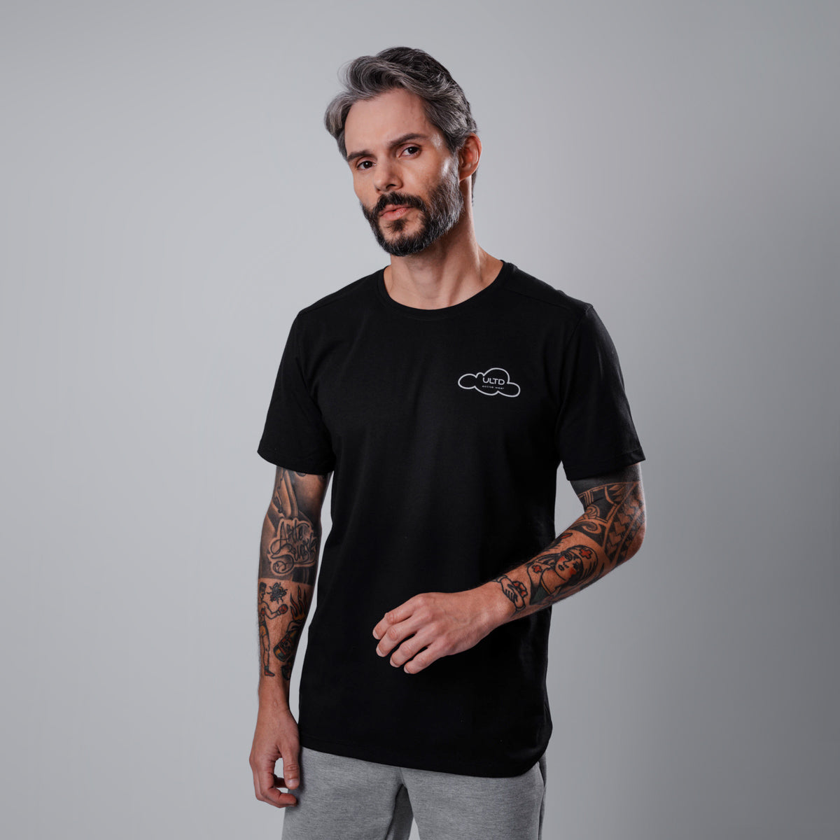 Camiseta Confort Head In The Clouds Black