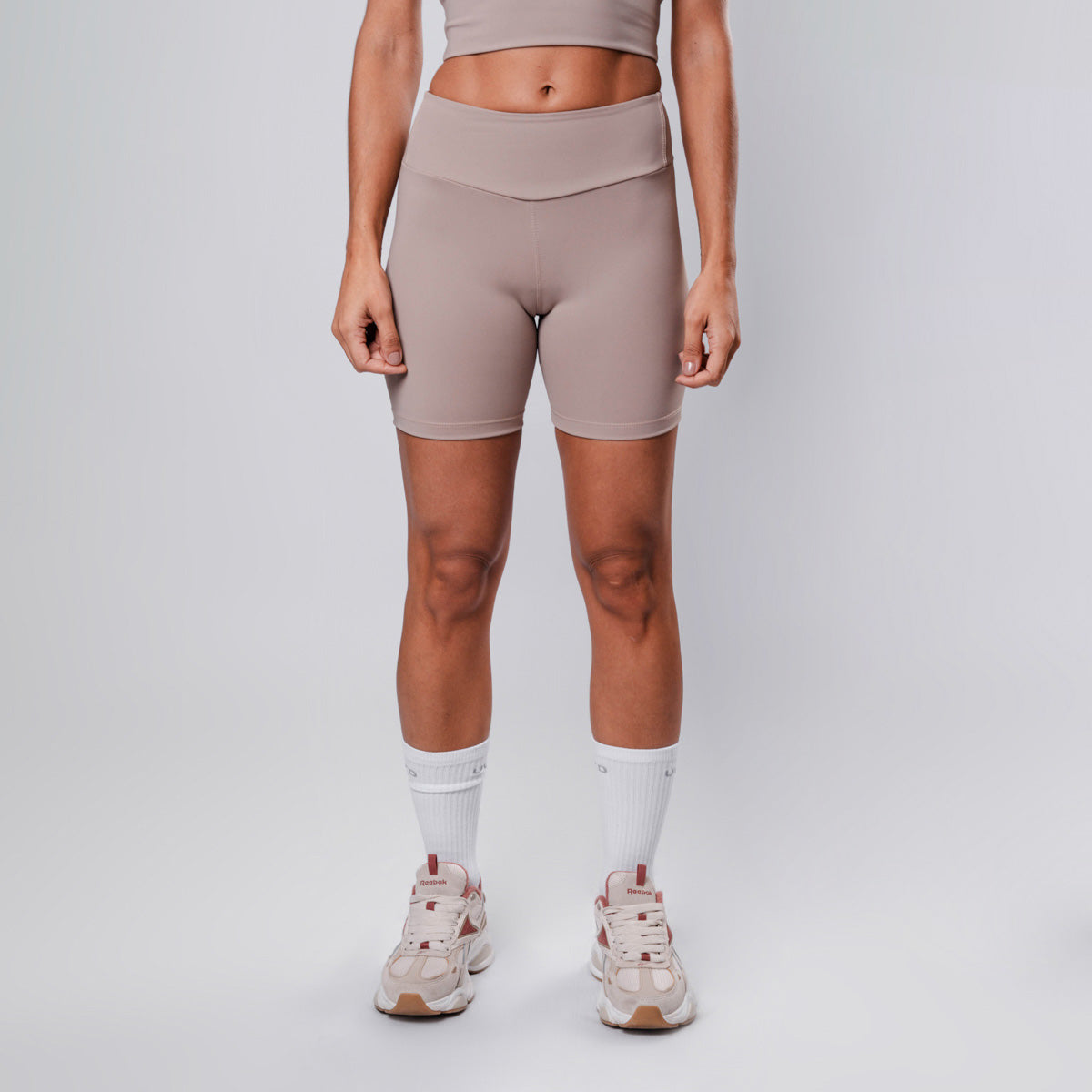 Shorts Hyper Essential cós-Alto Médio Cream