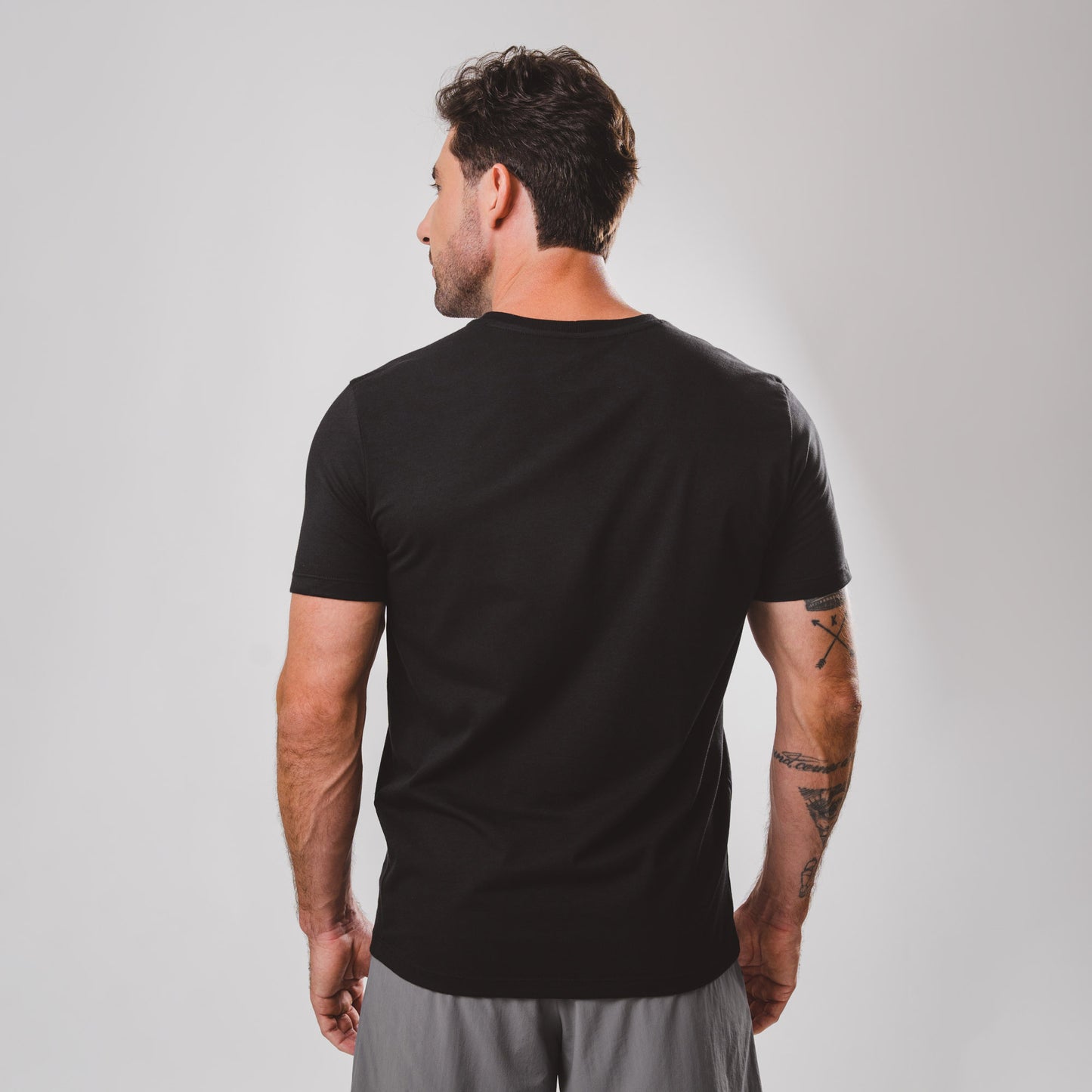 Camiseta Confort ULTD Basic Black